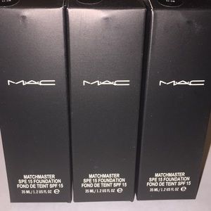 Mac Matchmaster Liquid Foundation SPE 15 NC20